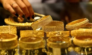 सुन तोलामा तीन हजारले घट्यो