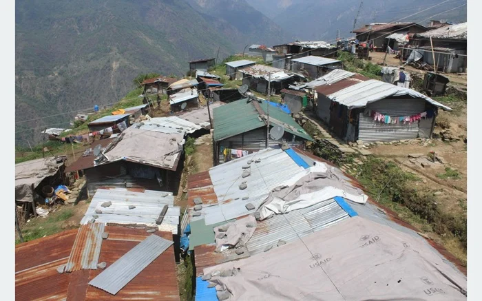 एक्काइस परिवारका लागि एउटा मात्रै शौचालय