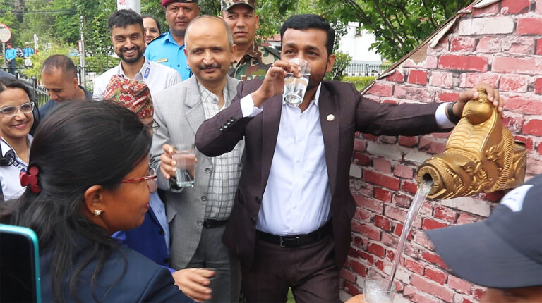 सिंहदरबारमा मेलम्चीको पानी वितरण कार्य शुभारम्भ