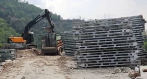 हेवा खोलामा निर्माणाधीन बेलिब्रिज भाँचिदा छ कामदार घाइते, चारको अवस्था गम्भीर