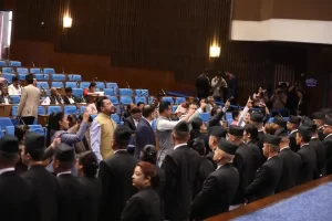 संसदमा रास्वपाको नाराबाजी, राप्रपाद्वारा बहिस्कार