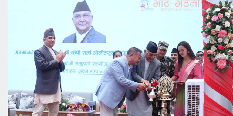 शिक्षण अस्पतालको विस्तारित सेवा भवनको उद्घाटन, निरोगी नेपाल अभियानलाई सार्थक बनाऔँ : प्रधानमन्त्री ओली