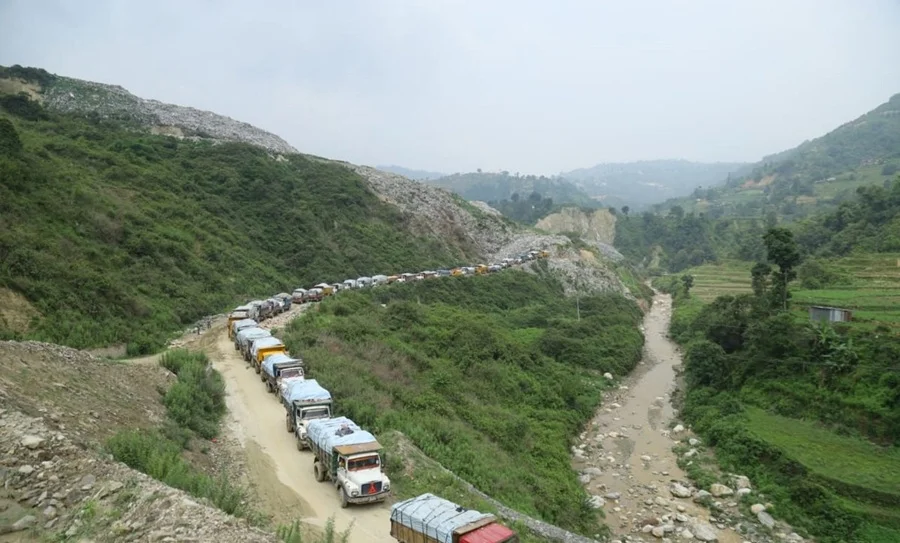 सधैँ चर्चामा बन्चरे डाँडा (तस्बिरहरू)