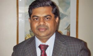 निर्वाचन गर्ने परीक्षाबाट उत्तीर्ण भएर अगाडि बढ्नुको विकल्प छैनः मन्त्री सिन्हा