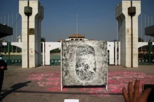 जेनजी आन्दोलनको स्मृतिमा बनेको पेन्टिङ संसद भवन अगाडि