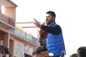 ममाथि प्रतिशोध साँध्ने सरकार हेलिकप्टरमा झुन्डिएर भाग्यो : रवि लामिछाने